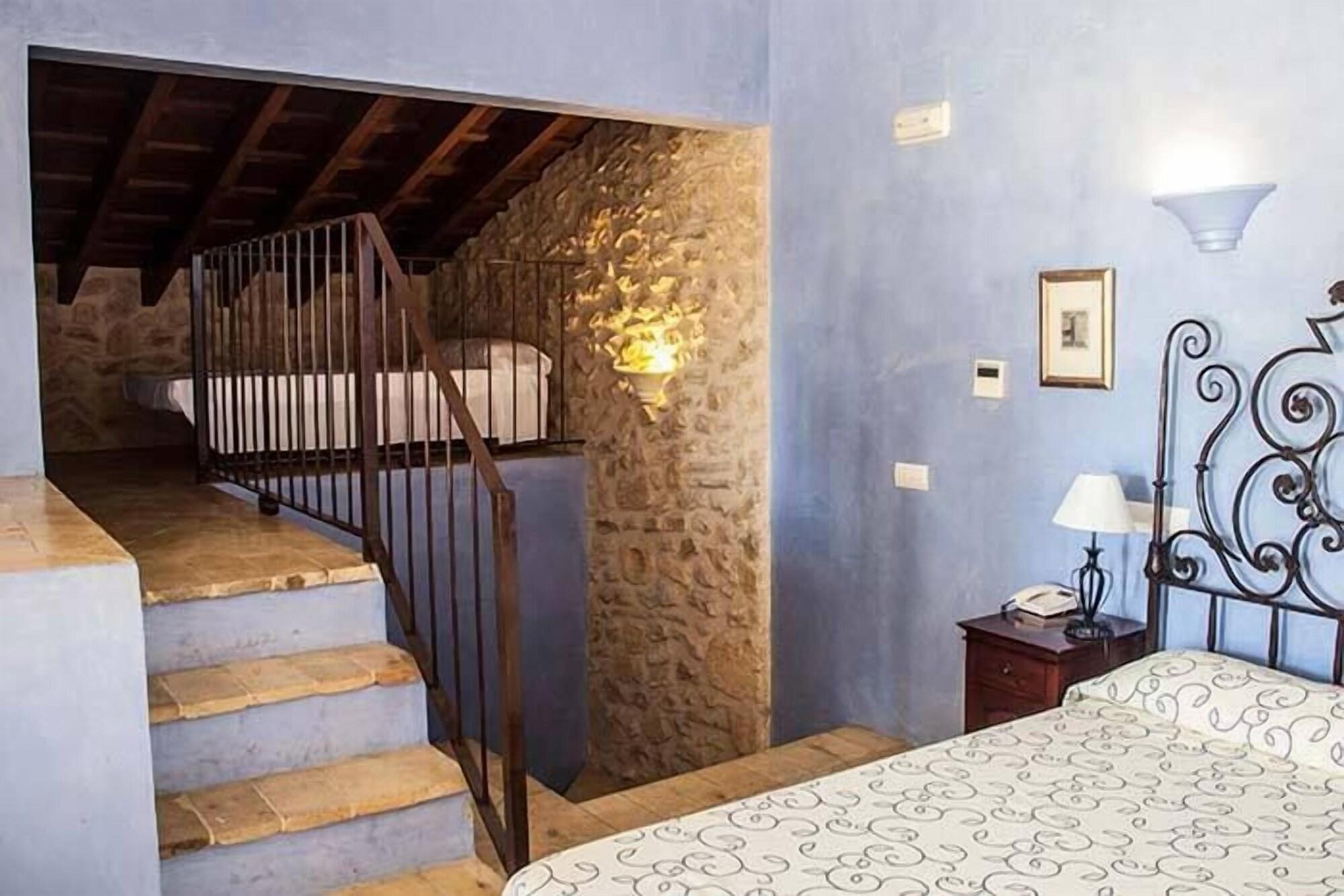 Hospedería Del Monasterio Osuna