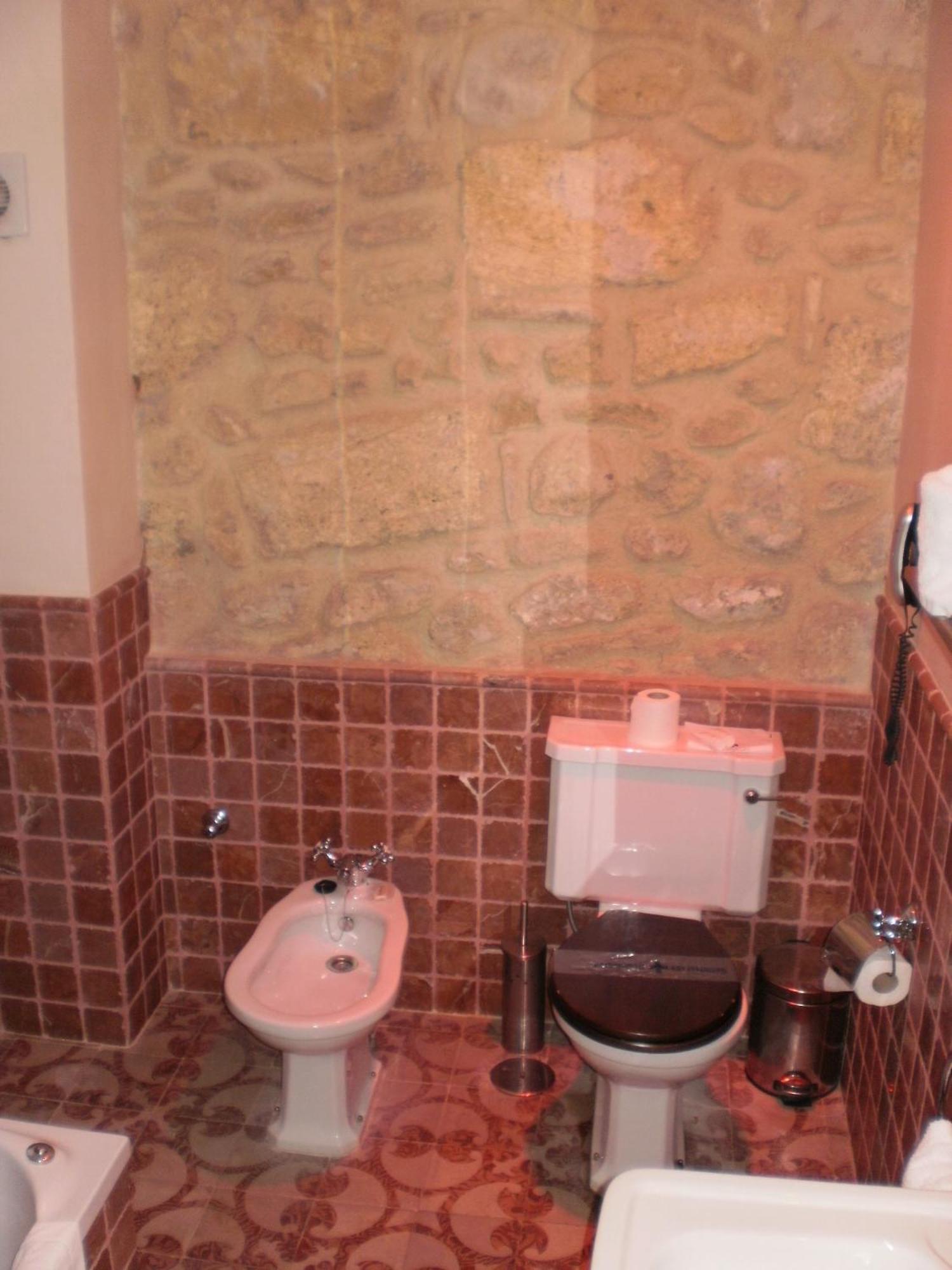 Hospedería Del Monasterio Hotel 2*